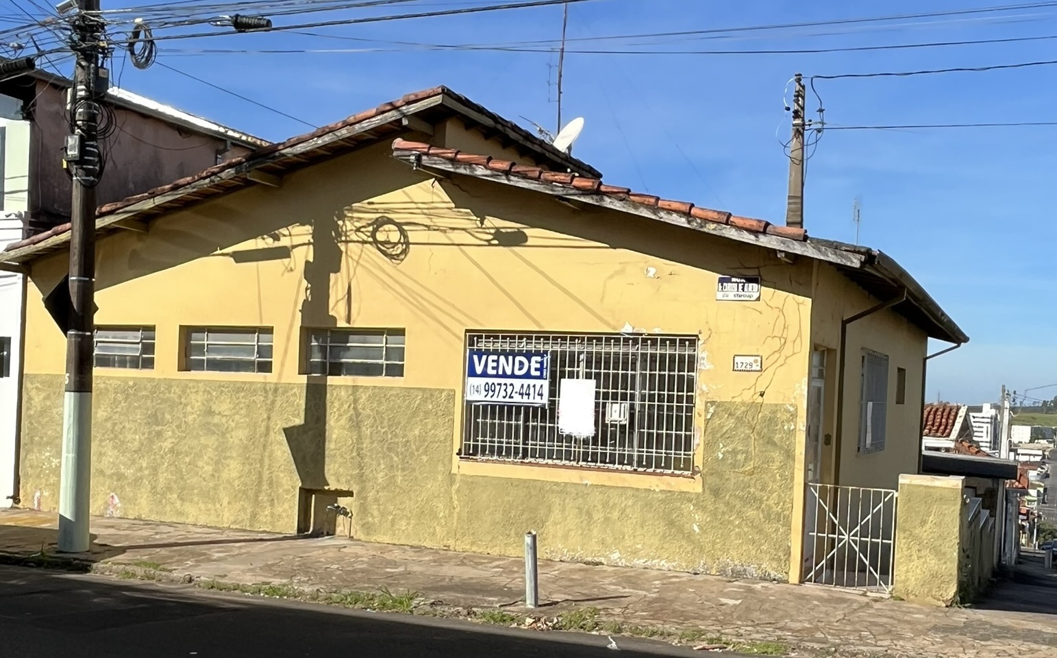 CASA, 3 qtos (1 st), 240 m².