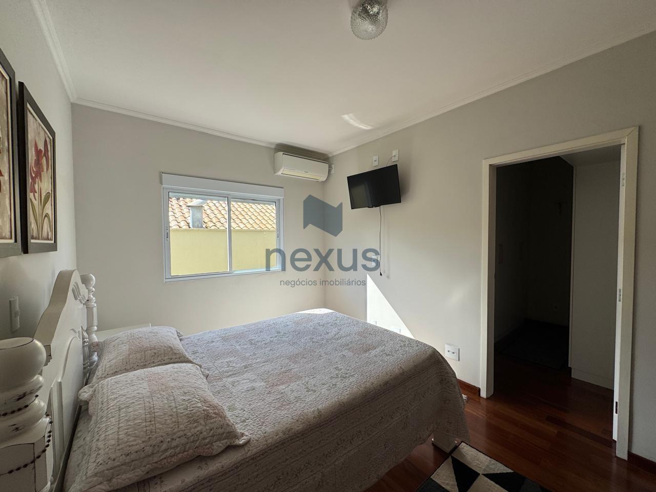 CASA, 3 qtos (3 st), 360 m².