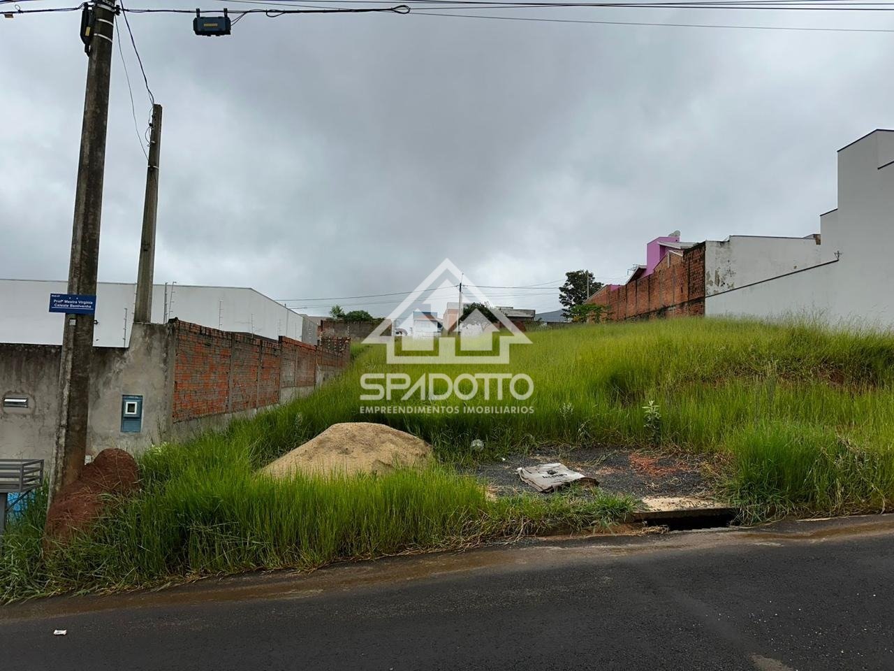 TERRENO, 250 m².