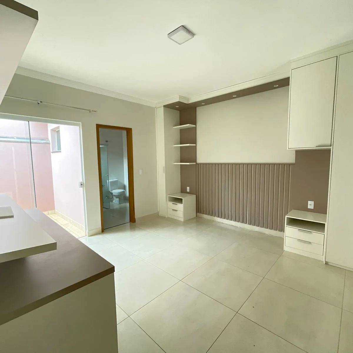 CASA, 2 qtos (1 st).