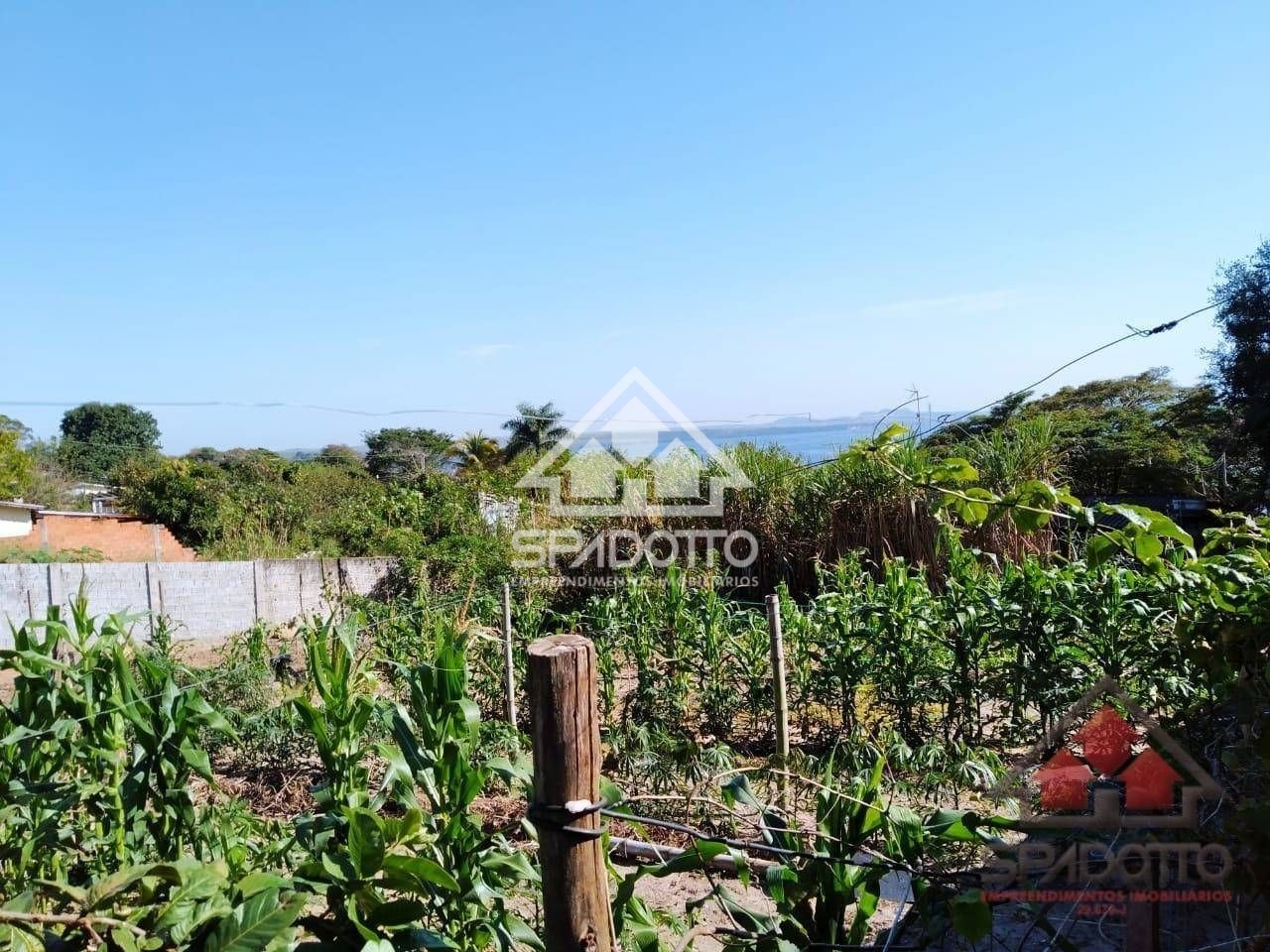 TERRENO, 480 m².